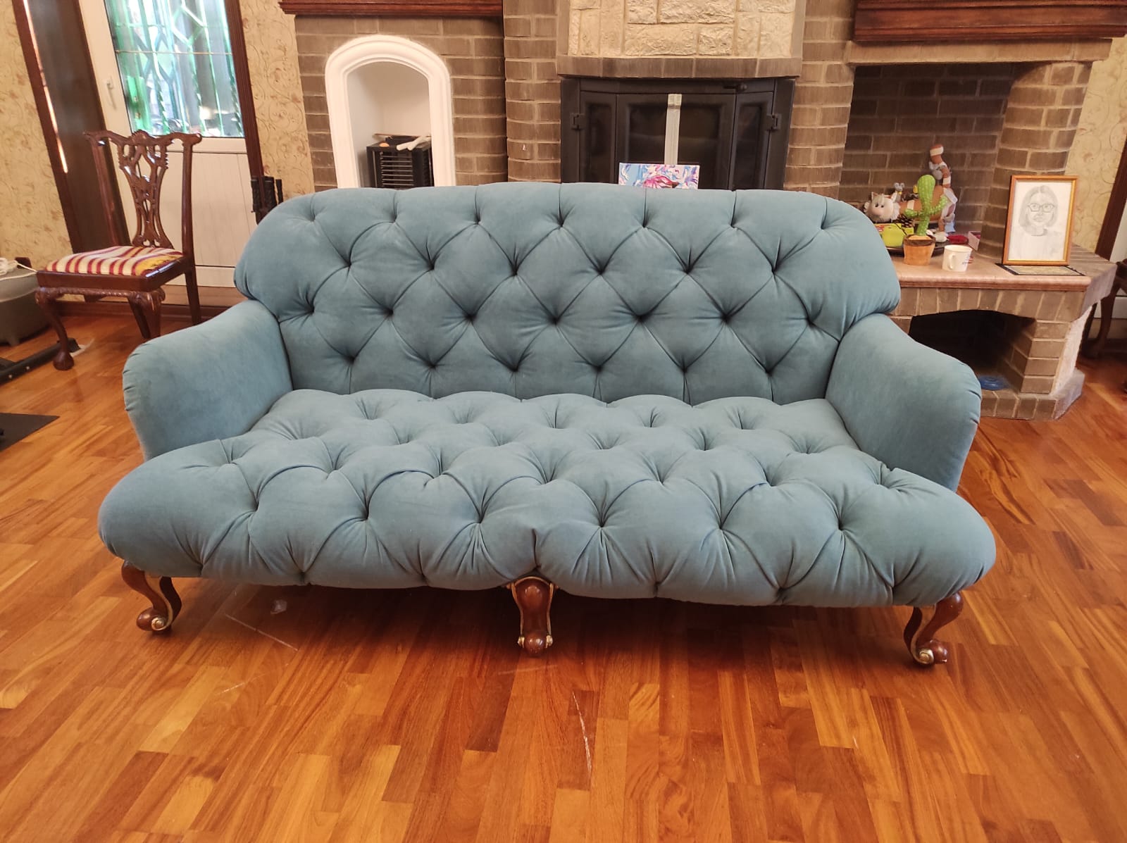 Перетяжка дивана. Изобильный