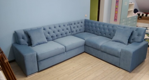 Перетяжка углового дивана на дому.  Изобильный