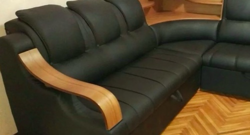 Перетяжка кожаного дивана. Изобильный